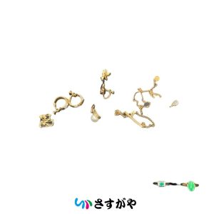 金のアクセサリー