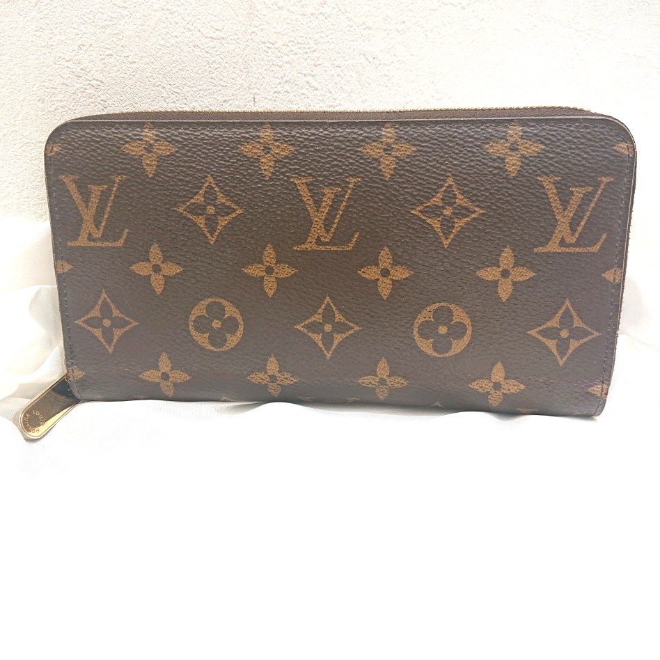 Louis Vuitton ルイヴィトン モノグラム ジッピーウォレット