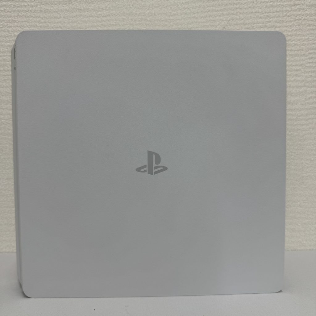 ソニー / プレイステーション 4 / PS4 / ゲーム機 / 本体