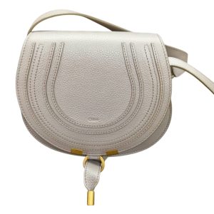 クロエ サドルバック