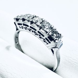 Pt900 ダイヤ（0.4ct）付き 印台リングの買取実績 | 買取専門店