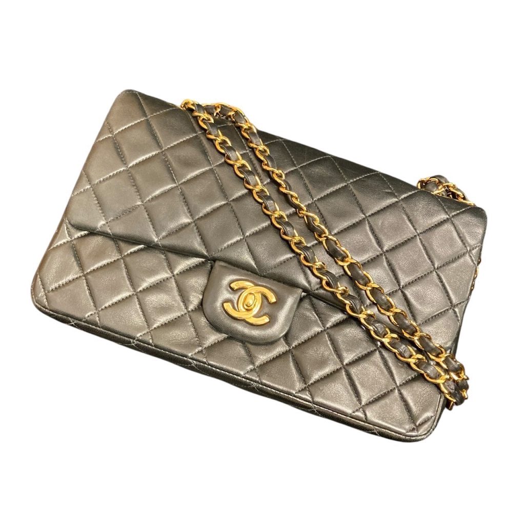 CHANEL シャネル キャビアスキン マトラッセ26