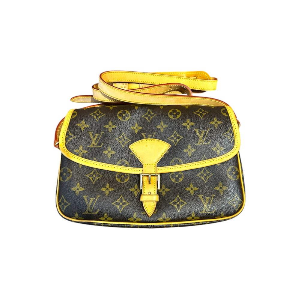 LOUIS VUITTON (ルイヴィトン)ソローニュ モノグラム