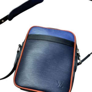 ルイヴィトン ソミュール30 モノグラム ショルダーバッグの買取