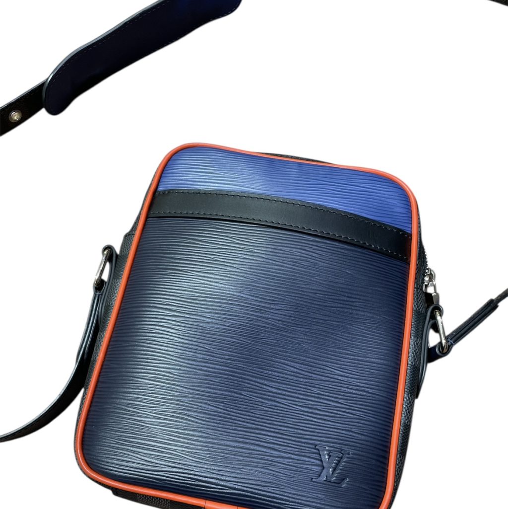 【Louis Vuitton ダヌーヴPM ショルダーバッグ】