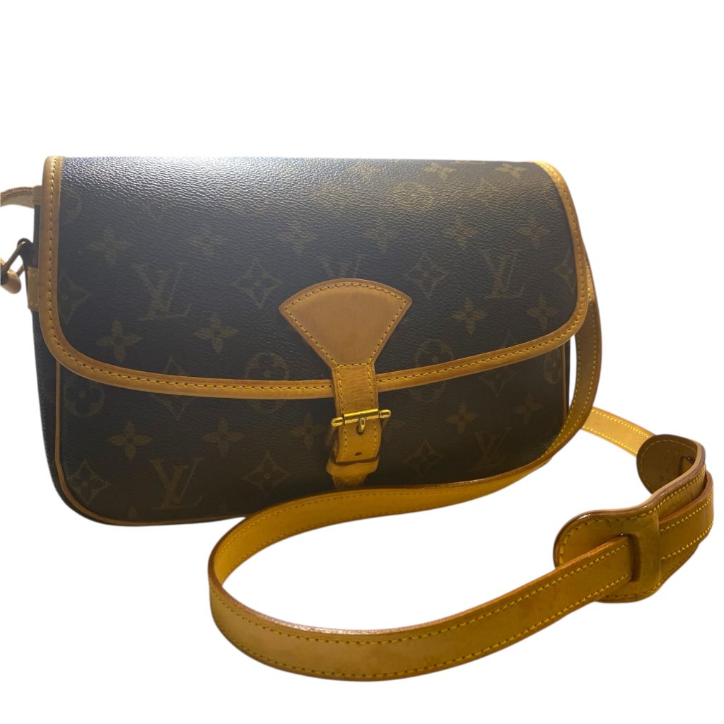 LOUIS VUITTON ルイヴィトン ソローニュ モノグラム