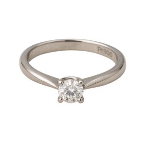 Pt900　ダイヤ　リング