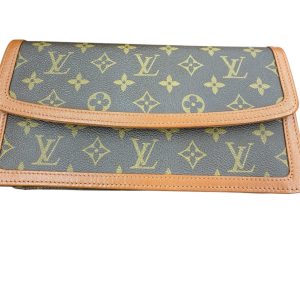 Louis Vuitton ルイ・ヴィトン モノグラム ポシェット ダム M51810