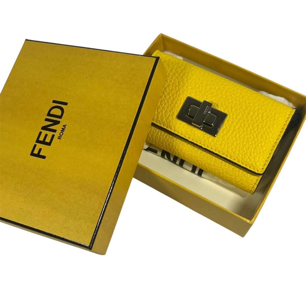 FENDI フェンディ ピーカブー キーケース