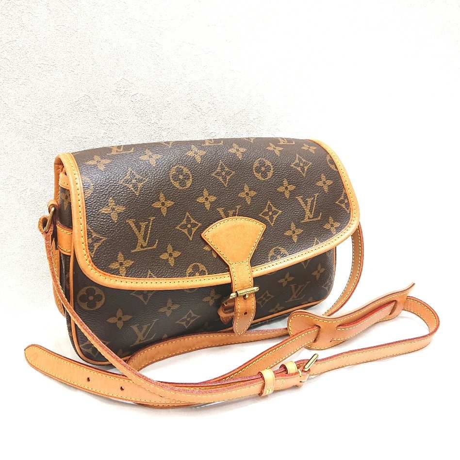 Louis Vuitton ルイヴィトン モノグラム ソローニュ ショルダーバッグ