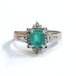 プラチナ850 (Pt850) エメラルド リング ジュエリー 貴金属 | 根室市宝林町