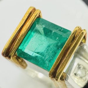 K14WG エメラルド ネクタイピン 14金 ホワイトゴールドの買取