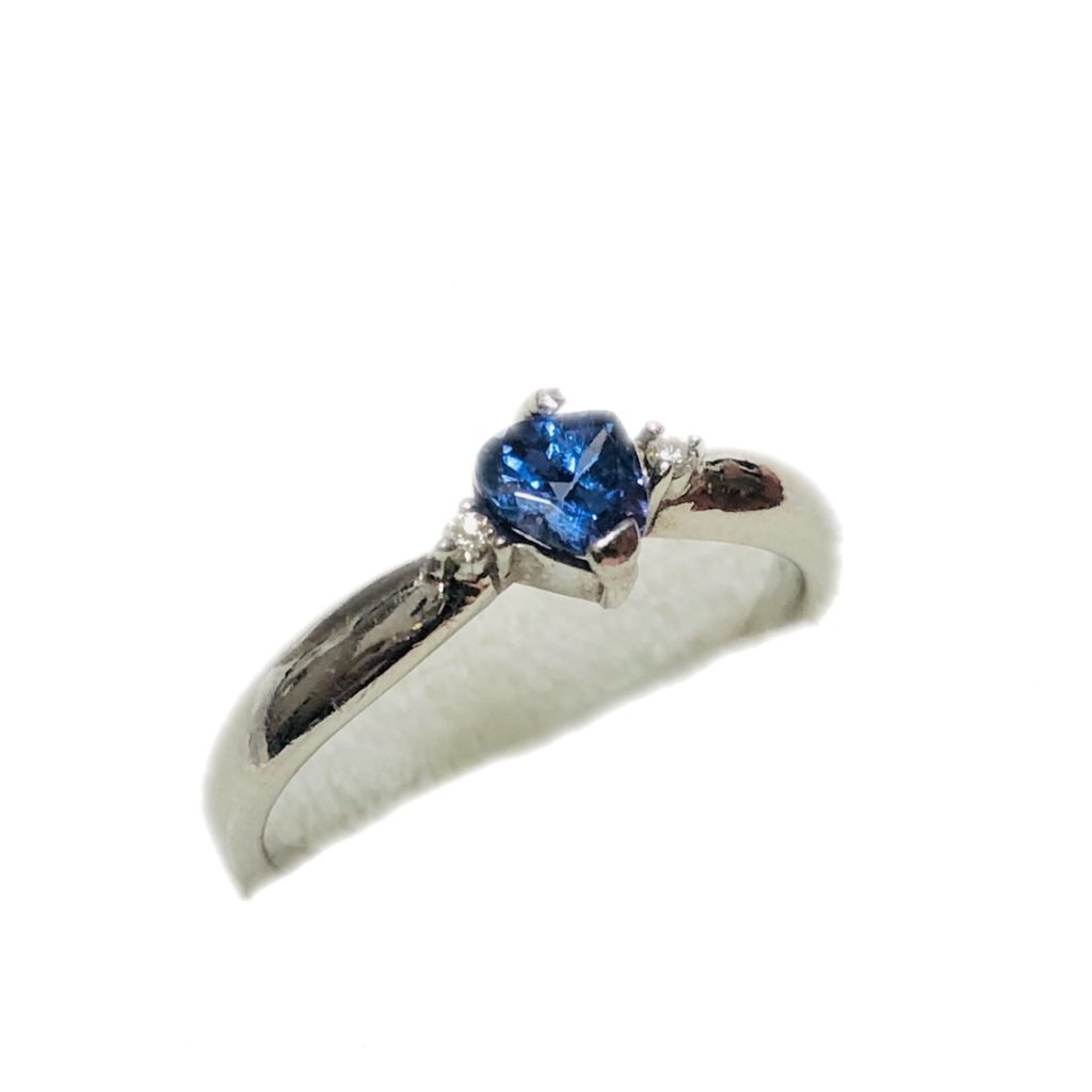 Pt900(プラチナ900) サファイア0.3ct リング