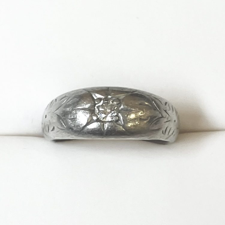 【K18WG 18金ホワイトゴールド】メレダイヤ0.15ct リング
