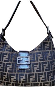 ブランド　バック　FENDI　マンマバケット　