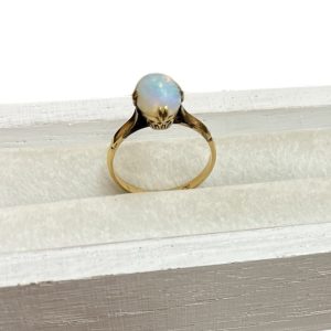 【K18 石あり リング】貴金属・アクセサリー