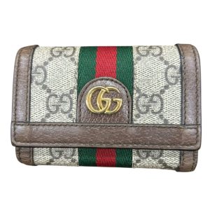 GUCCI GGキャンバス ハートプレート 二つ折り財布 赤の買取実績