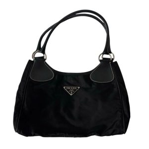 PRADA(プラダ)　ナイロン　ショルダーバッグ