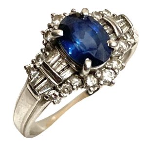 Pt900 リング グリーンサファイア2.878ct メレダイヤ0.013ctの