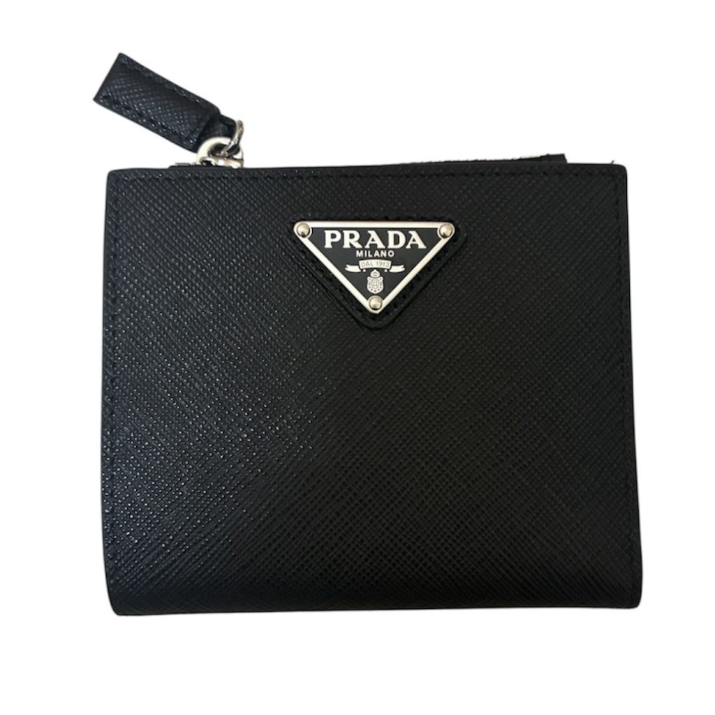 【PRADA 二つ折り財布 サフィアーノ】弘前市