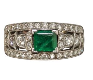 Pt900　プラチナ　リング　エメラルド　メレダイヤ