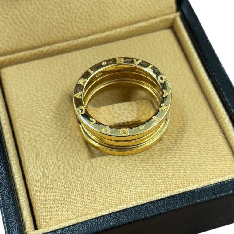 ブルガリ BVLGARI ビーゼロワン