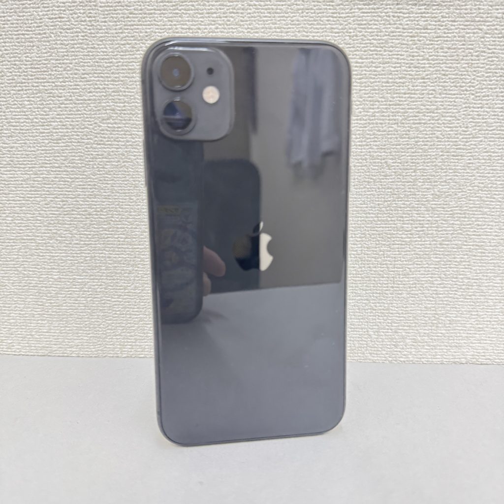 アップル / iPhone / 11 / アイフォーン / スマホ