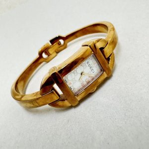 グッチ / バングル / ウォッチ / クオーツ / 腕時計