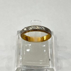 K18 Pt900(18金プラチナ900) コンビメレダイヤリングの買取実績