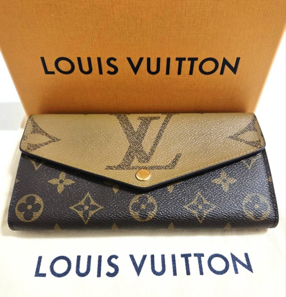 LOUIS VUITTON ルイ・ヴィトン ジャイアントモノグラムリバース ポルトフォイユサラ 財布