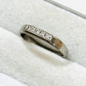 Pt900 プラチナ900 リング メレダイヤ