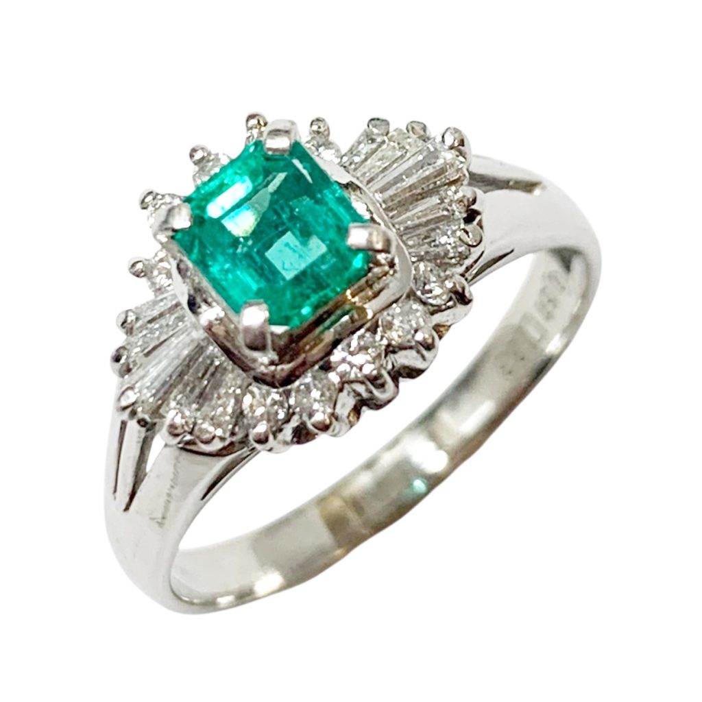 Pt900 エメラルド 0.51ct メレダイヤ 0.33ct リング