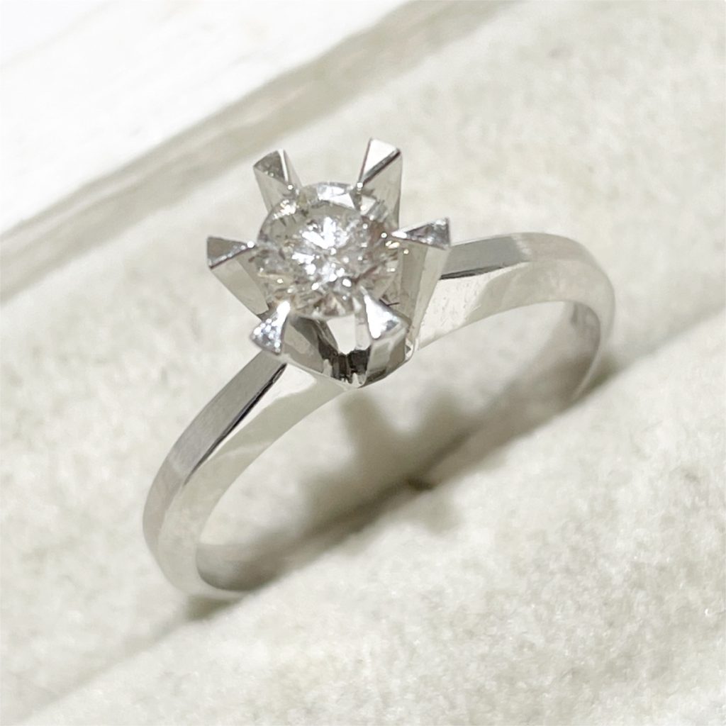 Pt900 プラチナ ダイヤモンド リング アクセサリー 婚約指輪 買取