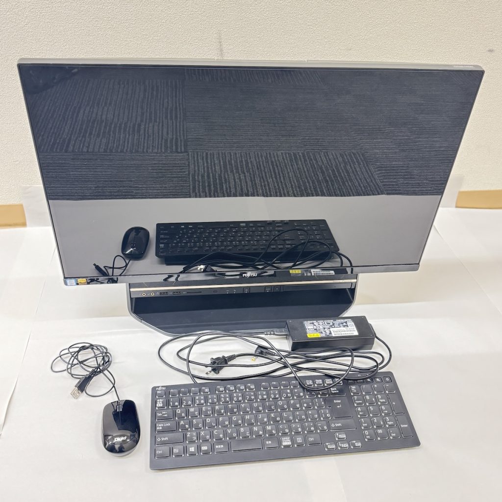 Fujitsu / 富士通 / 一体型 / PC / パソコン