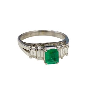 Pt900リング エメラルド メレダイヤ