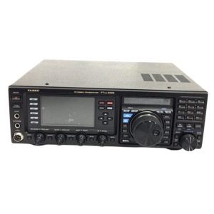 YAESU(ヤエス)　FT DX 3000　無線機