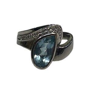4℃　限定ダイヤモンドリング（裏石アクアマリン） ダイヤ型アクアマリンのレーシーデザインRing | korineko