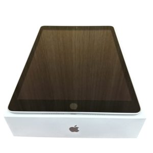 iPad - iPad 32GB 2017年春モデル MP1L2J/A 付属品完備 iPad 32GB 2017年春モデル MP1L2J/A 付属品完備（iPad 32GB 2017