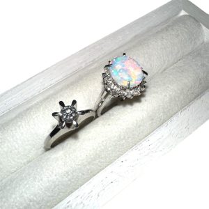 【函館市】Pt900 プラチナ ダイヤモンド&オパール付きリングを高価買取!査定無料