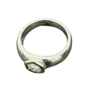 Pt900　ダイヤリング