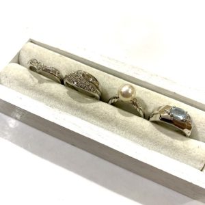 422:プラチナ900　パール/メレダイヤ付リング Pt900(プラチナ) パール、メレダイヤ リング 11ct/0.32ctの買取