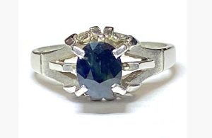 Pt900（プラチナ）　サファイア　リング