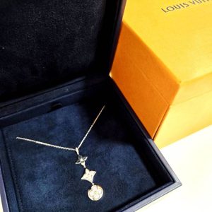 LOUIS VUITTON ルイ・ヴィトン クラヴァットブロッサムナクレ ネックレス アクセサリー