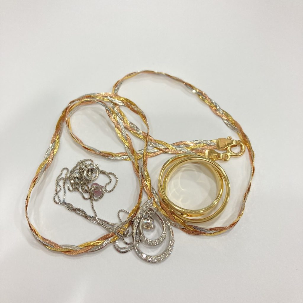 金、プラチナ アクセサリー