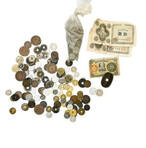 旧紙幣 帯付き100円札 100枚束 伊藤博文の買取実績 | 買取専門店