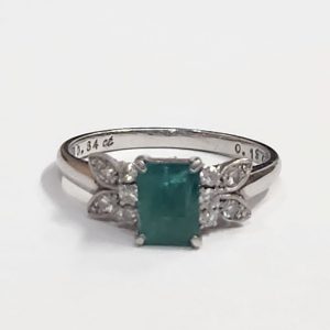 プラチナ850 (Pt850) エメラルド ダイヤ リング ジュエリー| 根室市西浜町