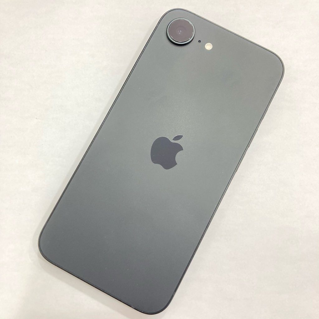 iPhone16