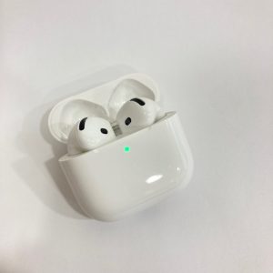 AirPods4