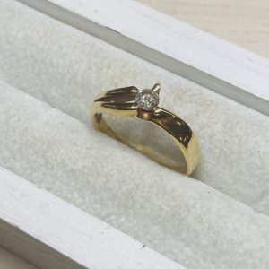 K18　ダイヤモンドリング