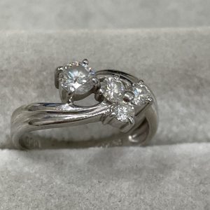 pt900ダイヤモンド付きリングの買取| 守谷市松前台| 宝石にもお値段を付けております!